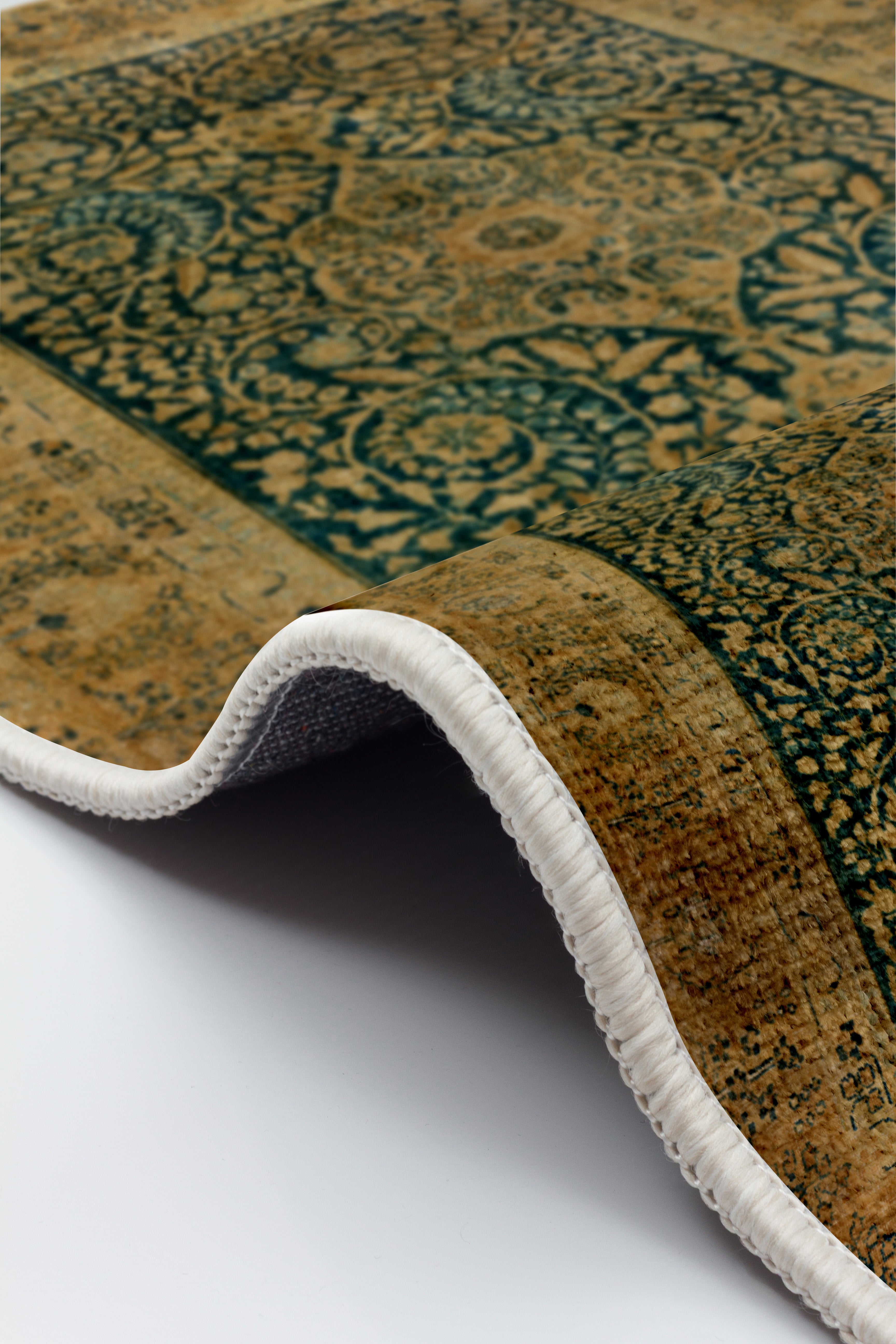 Arte DS001 - Chenille Rug