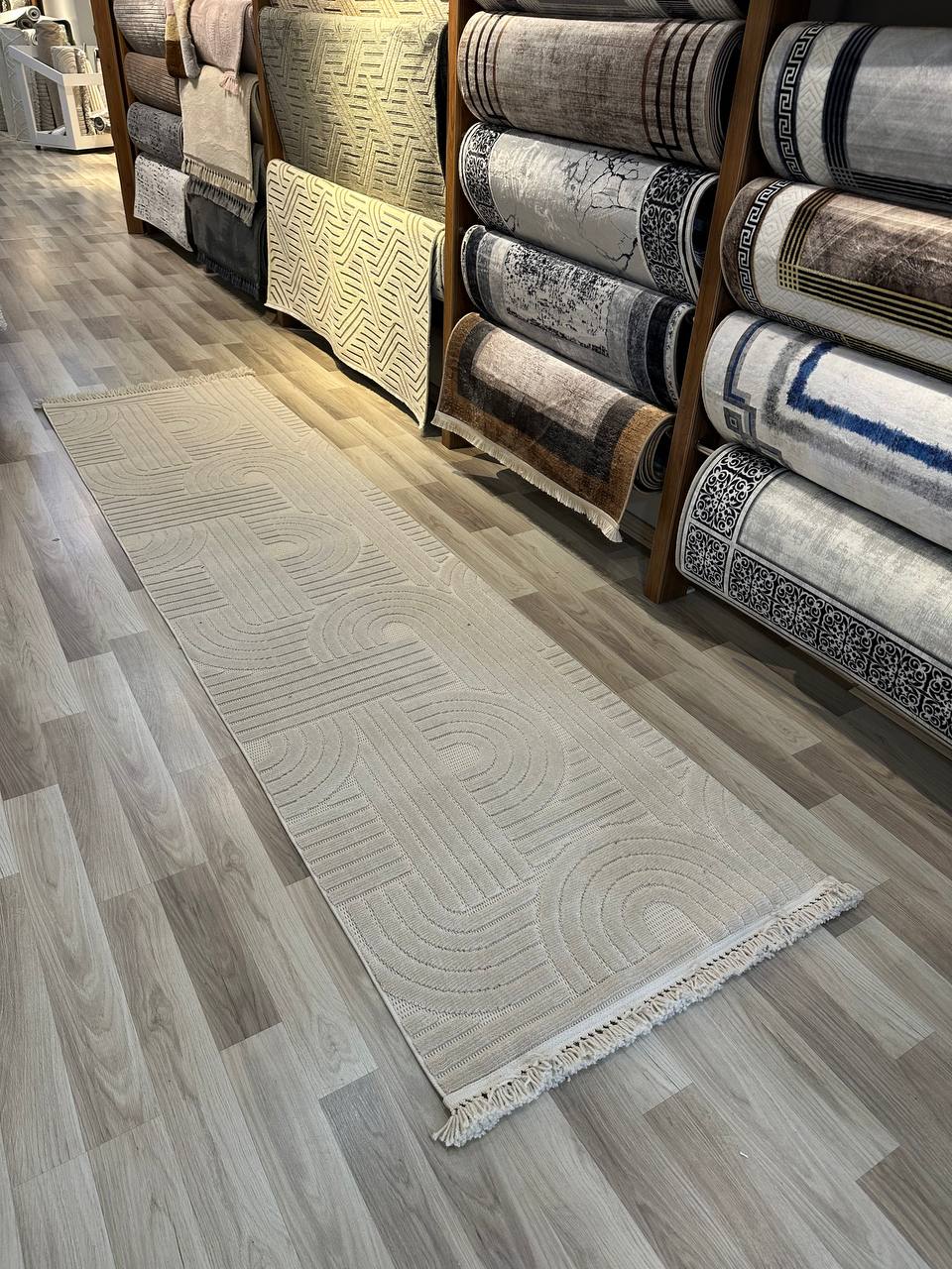 MİLAS C41 BEJ Kabartmalı Modern Geometrik Desenli Salon Koridor Mutfak Halısı-KP