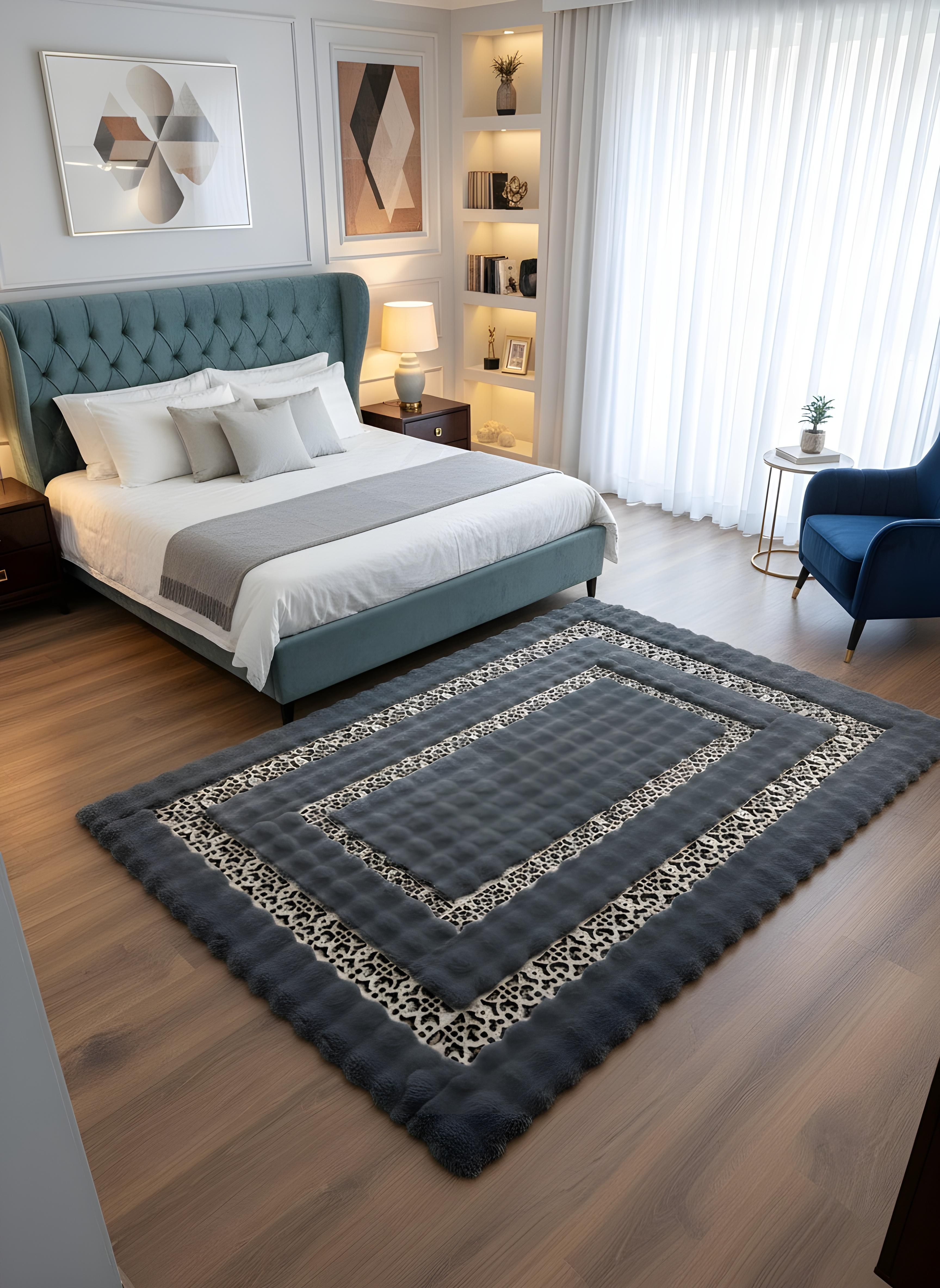 Royal Serisi Turmalin - El İşçiliği ile Tavşan Post ve Varaklı Deri Dekoratif Halı