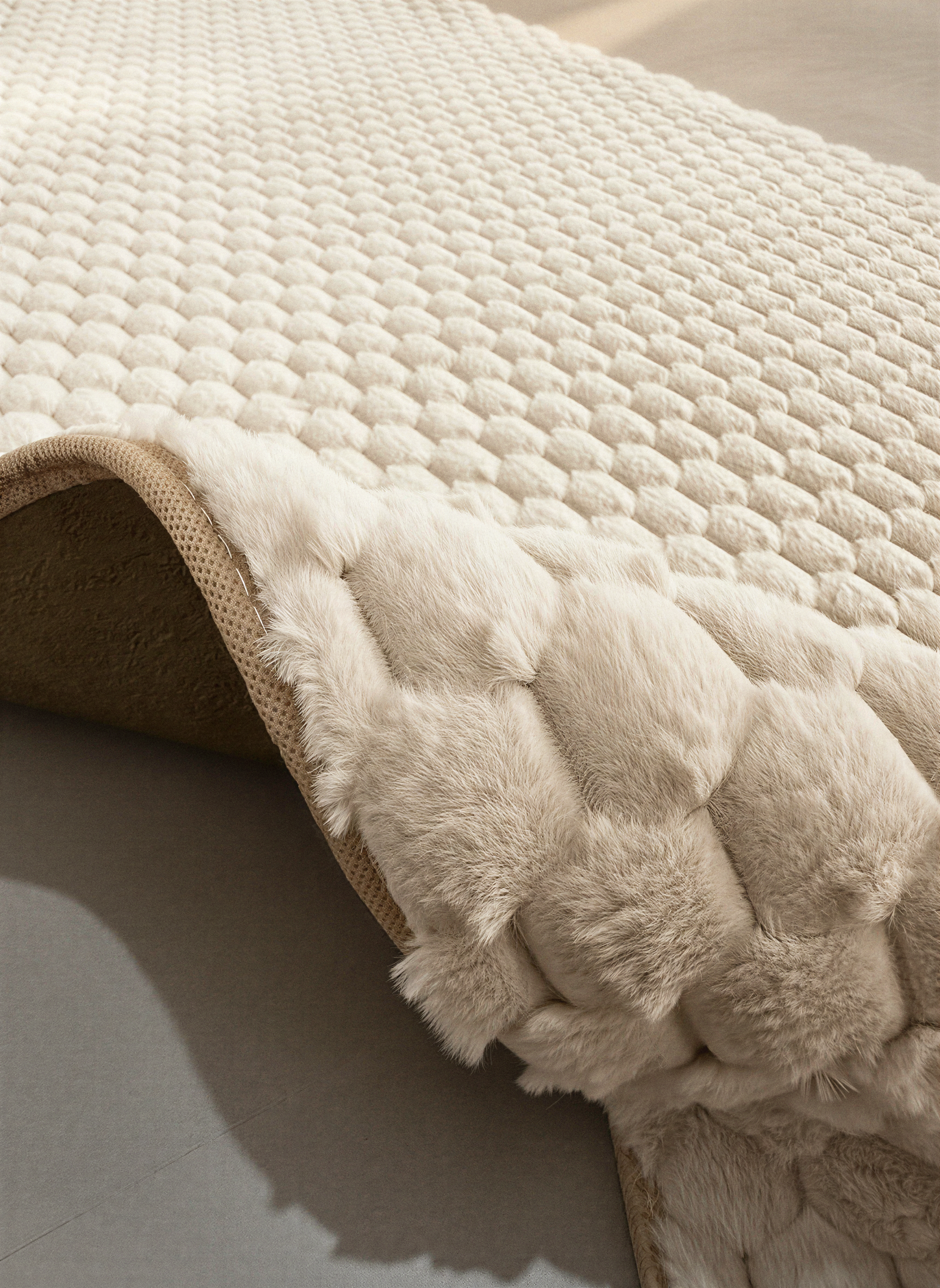 TAVŞAN PETEK BEJ - Kaymaz Deri Taban Tavşan Shaggy Yatak Odası Oturma Odası Çocuk Odası Halısı