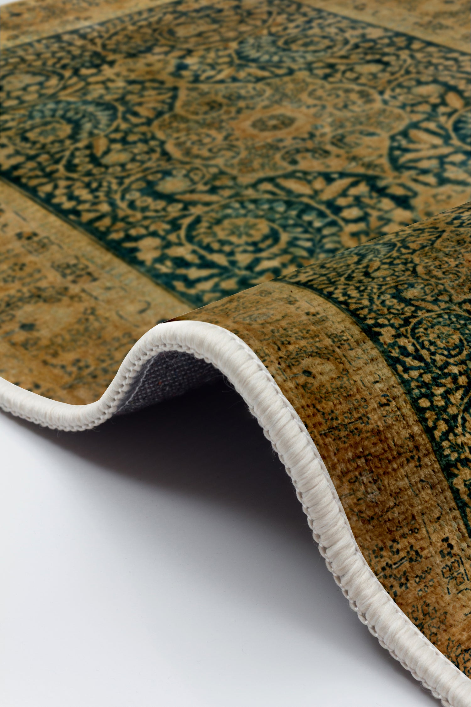 Arte DS001 - Chenille Rug