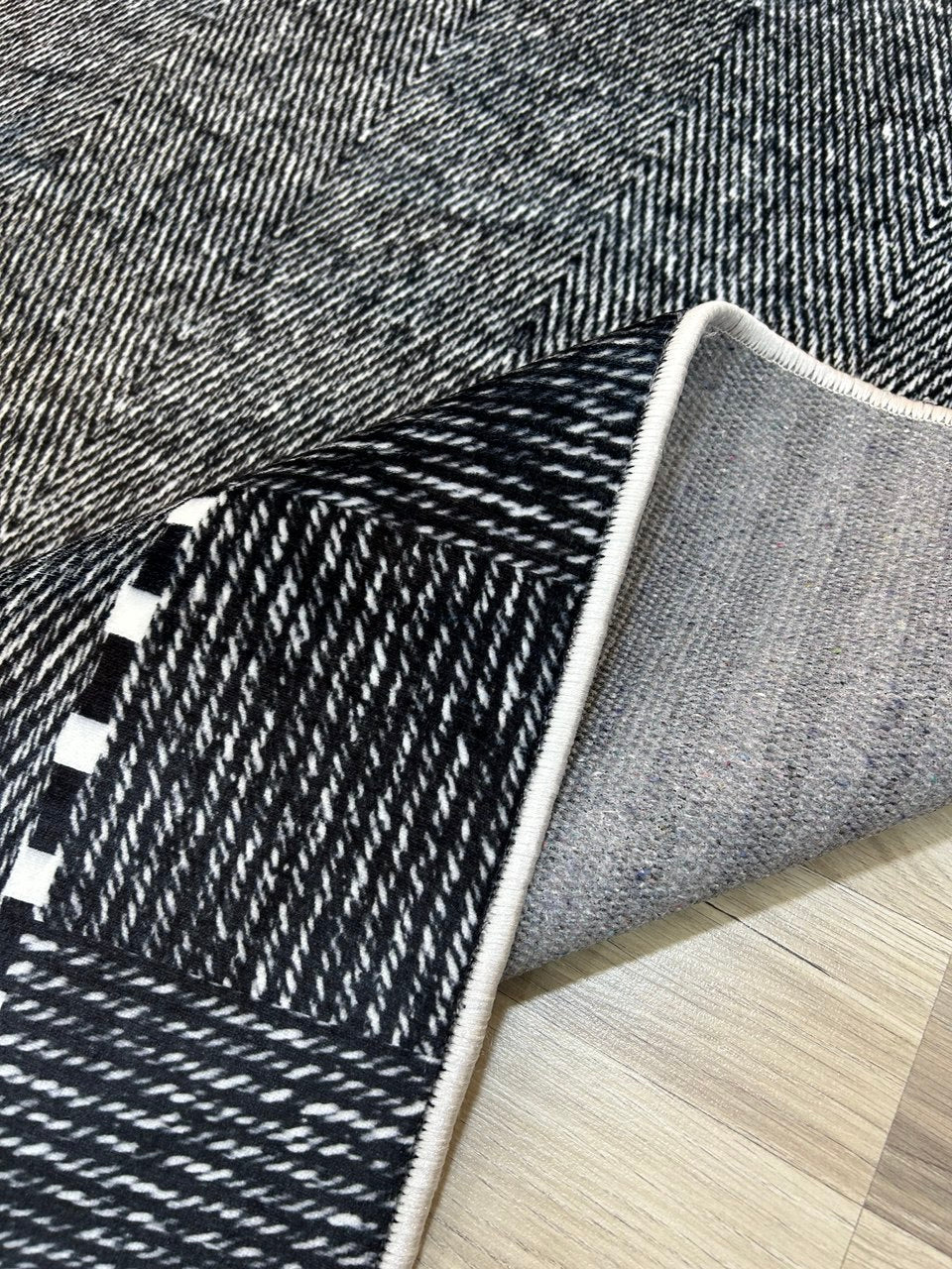 K-1598 - 160X230 (4 m²)
