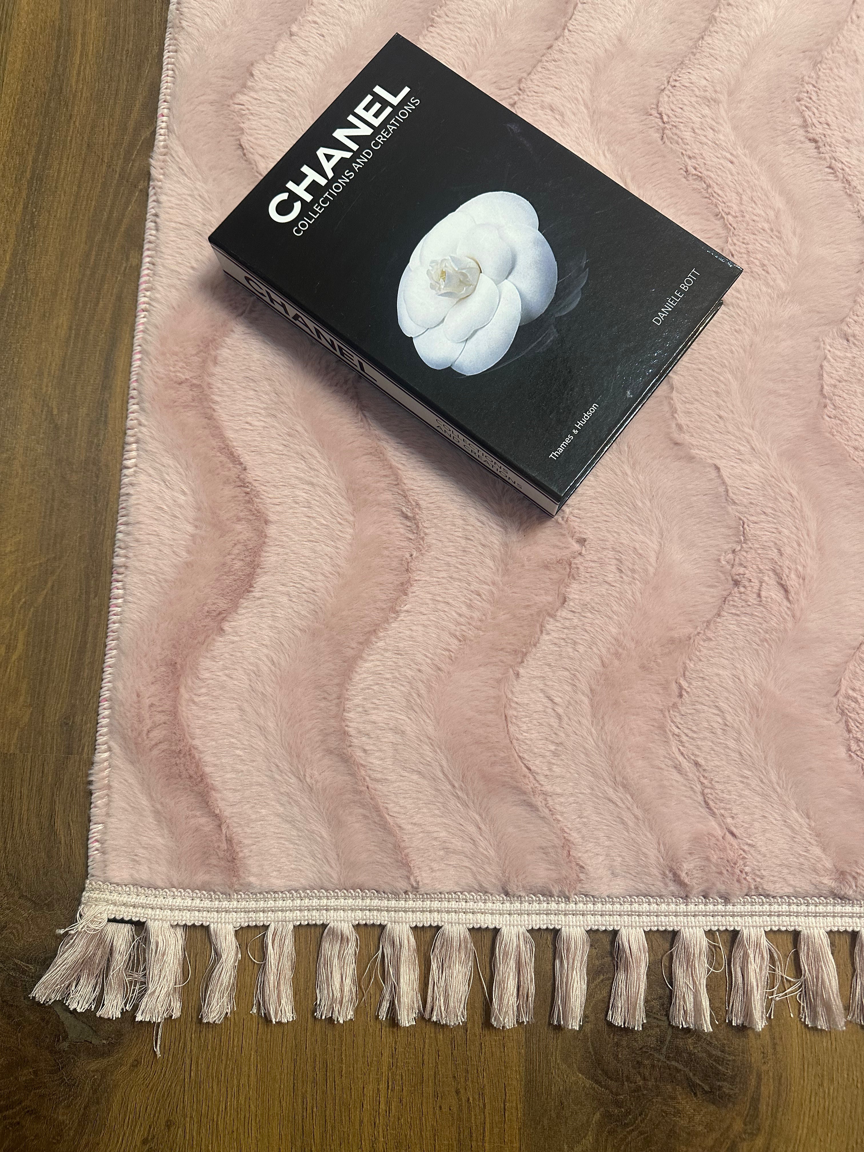 TAVŞAN WAVY - PUDRA KAYMAZ TABAN PUFFY SHAGGY YATAK ODASI HALISI