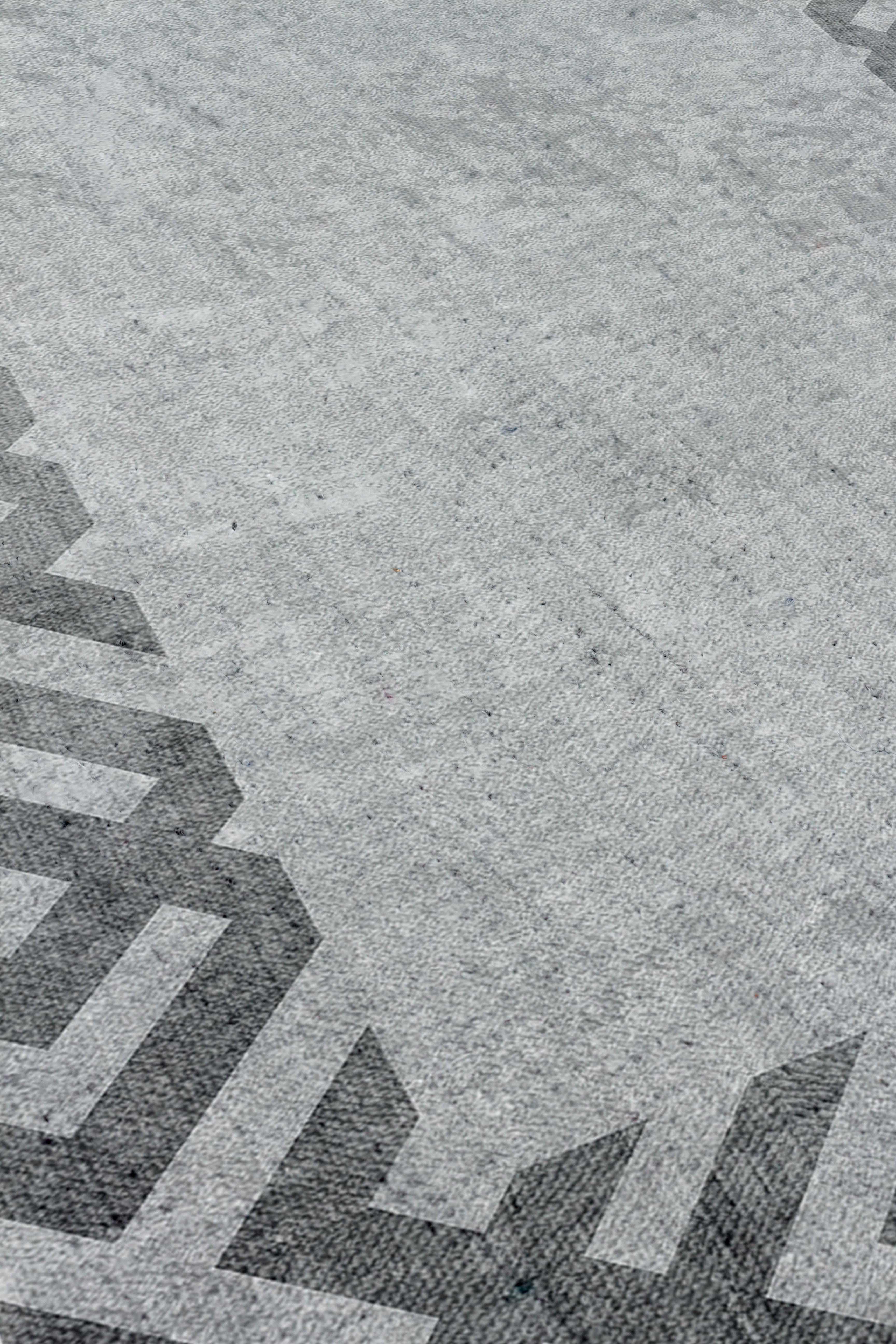 Arte M136-00 - Chenille Rug