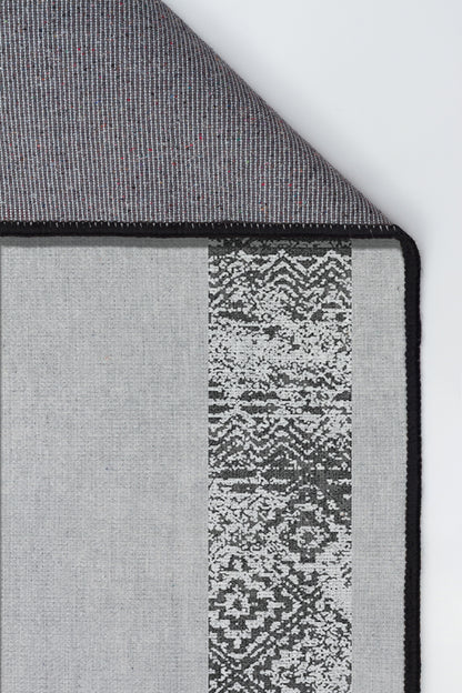 Arte M140 - Chenille Rug