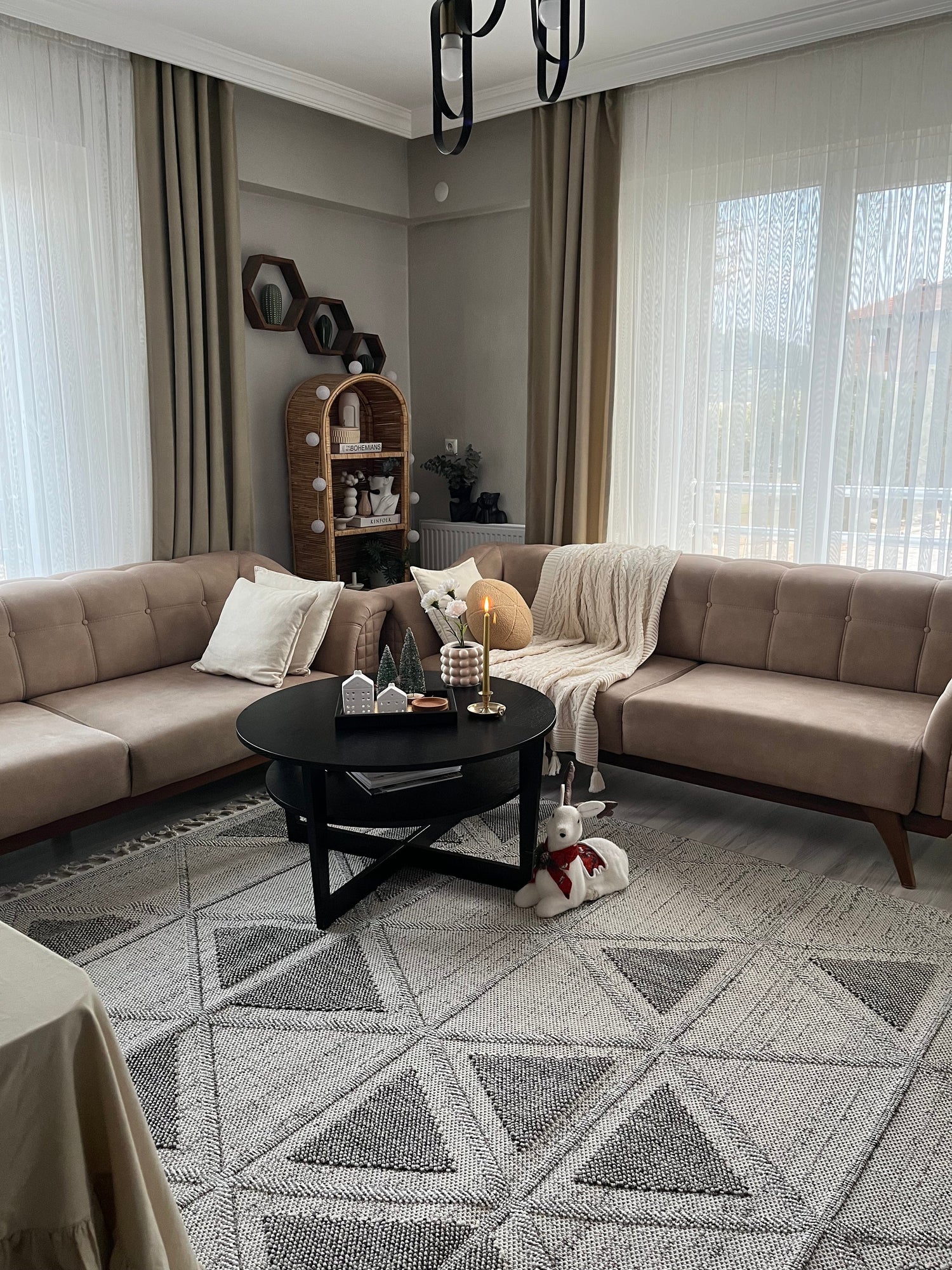 OSLO 5003-T GRİ/KREM Yumuşak Bukle (Loop) Dokuma Geometrik Desenli Salon Mutfak Koridor Halısı