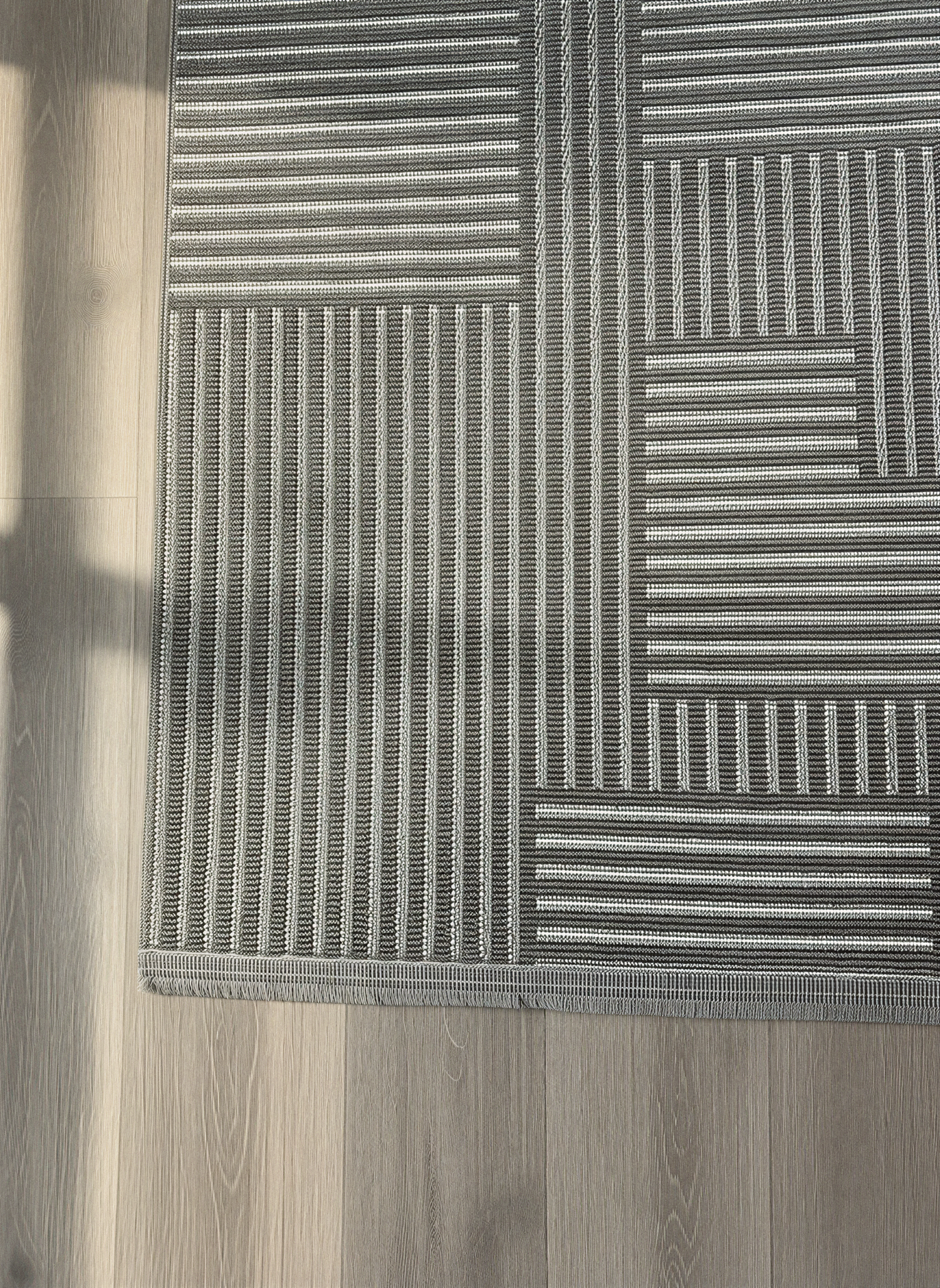 MYRA PERA 452 Antrasit Geometrik Desenli Modern Salon Mutfak Koridor Balkon Halısı